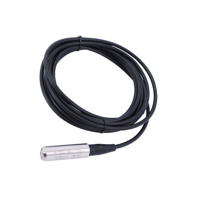 جهاز إرسال مستوى غاطس بإخراج قابل للتخصيص لإمداد طاقة 24 فولت تيار مستمر ومقاومة للتآكل